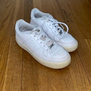 AF1 women’s sneakers
